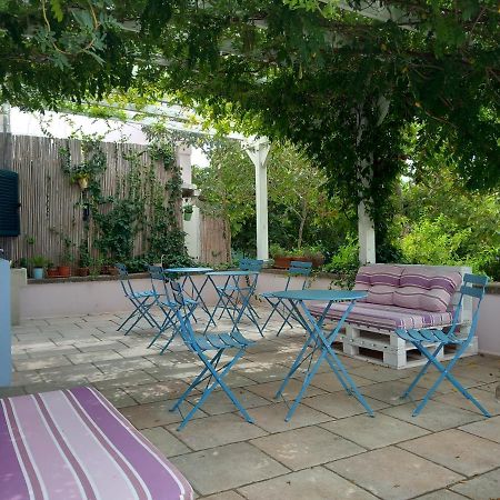 I Fichi Bianchi Bed & Breakfast Cutrofiano Bagian luar foto